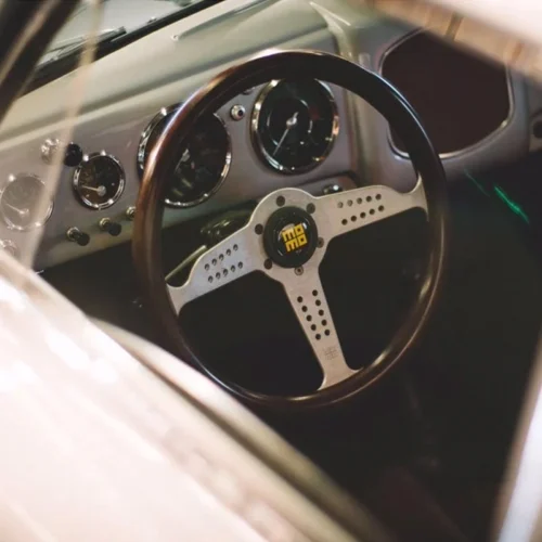 MOMO Grand Prix steering wheel