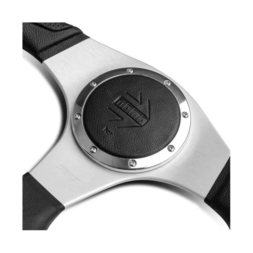 MOMO-Millenium-steering-wheel-(1)
